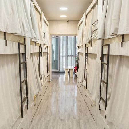 Blossom Hostel Updated ! Обновлено !!! City Center! Perfect Order!!! Snow-White Bed Linen!!! Идеальный Порядок!!! Белоснежное Постельное Белье!!! Центр Города !!! Tbilisi Buitenkant foto