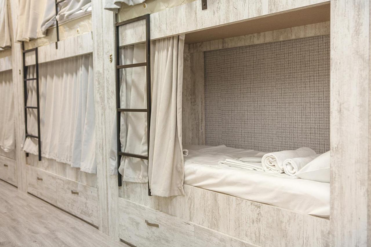 Blossom Hostel Updated ! Обновлено !!! City Center! Perfect Order!!! Snow-White Bed Linen!!! Идеальный Порядок!!! Белоснежное Постельное Белье!!! Центр Города !!! Tbilisi Buitenkant foto